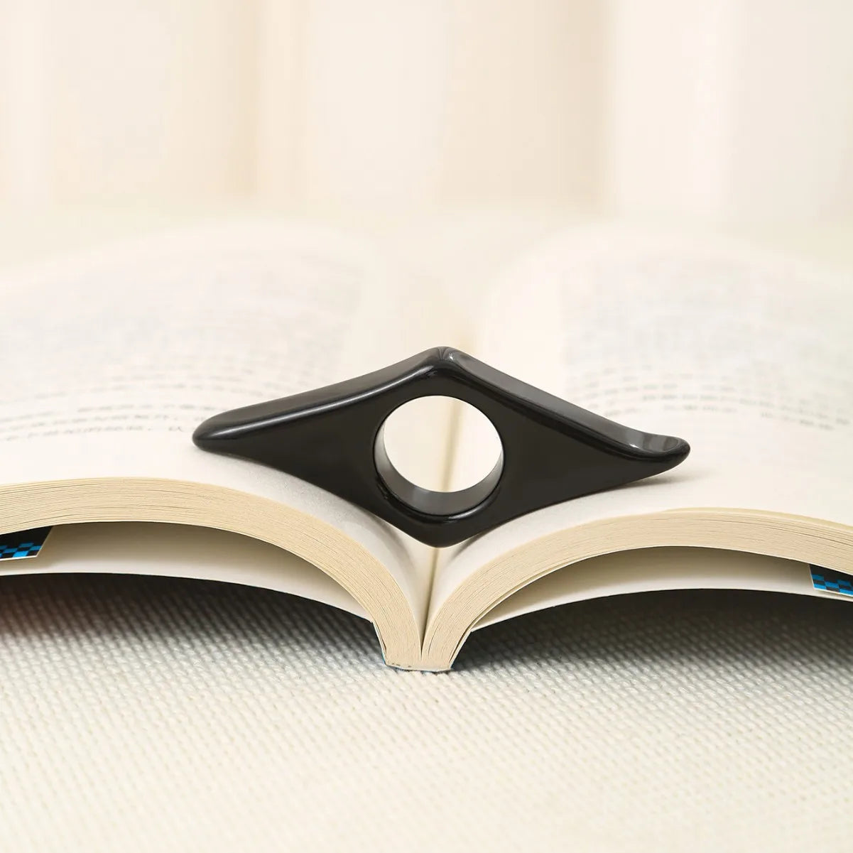 Acrylic Bookmark Thumb Book Holder