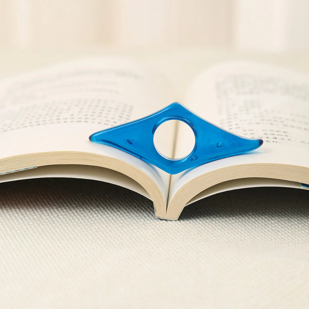 Acrylic Bookmark Thumb Book Holder